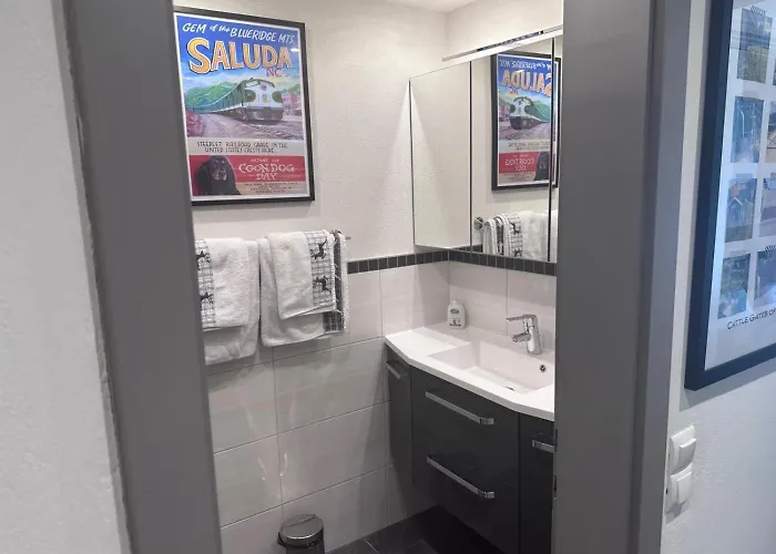 Alphouse By Monicare Апартаменти