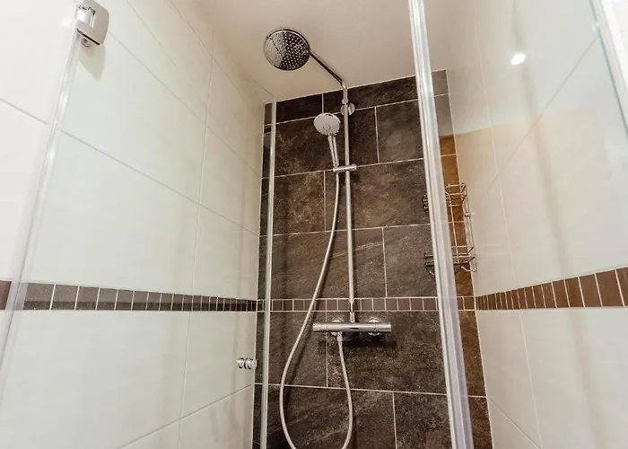 Alphouse By Monicare Apartamento