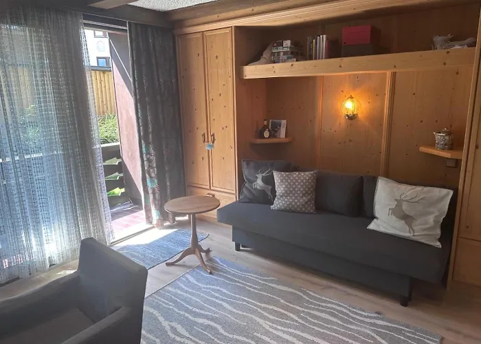 Alphouse By Monicare سيفيلد ان تيرول