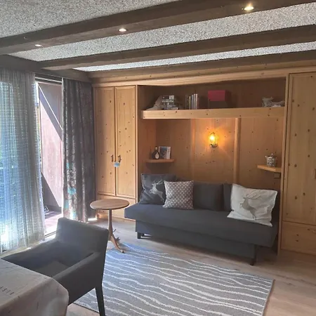 Apartment Alphouse By Monicare